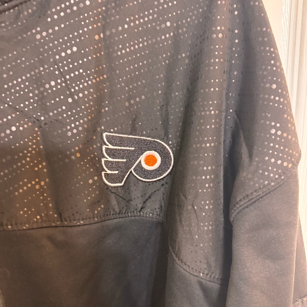 NHL Philadelphia Flyers Black and Orange Zip up hooded jacket.  Size XL - Picture 3 of 13